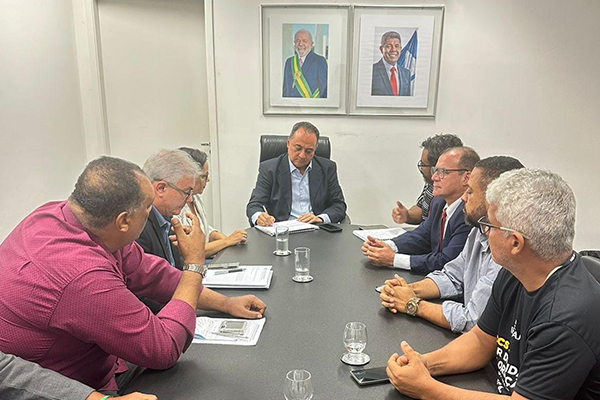 Reunião entre a Fetrab e o governo do Estado Reunião entre a Fetrab e o governo do Estado