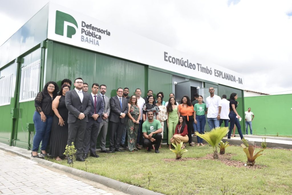 O feito decorre por meio de parceria com a Neonergia Coelba que, além de energia limpa, vai possibilitar economia de 190 mil reais à Defensoria; a nova sede da DPE/BA foi inaugurada na quinta-feira (4). O feito decorre por meio de parceria com a Neonergia Coelba que, além de energia limpa, vai possibilitar economia de 190 mil reais à Defensoria; a nova sede da DPE/BA foi inaugurada na quinta-feira (4).