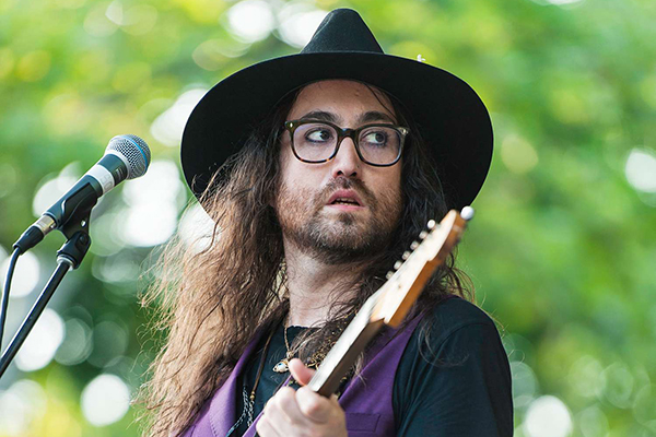 Seon Ono Lennon, filho único de John Lennon e Yoko Ono Seon Ono Lennon, filho único de John Lennon e Yoko Ono