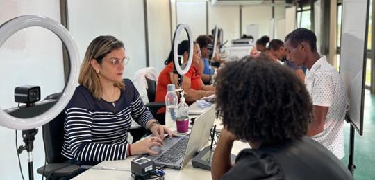 A maioria dos requerimentos foi de alistamento eleitoral ou 1ª via do título (21.408); seguido das revisões cadastrais (11.813); e das transferências ou mudanças de local de votação (14.282) A maioria dos requerimentos foi de alistamento eleitoral ou 1ª via do título (21.408); seguido das revisões cadastrais (11.813); e das transferências ou mudanças de local de votação (14.282)