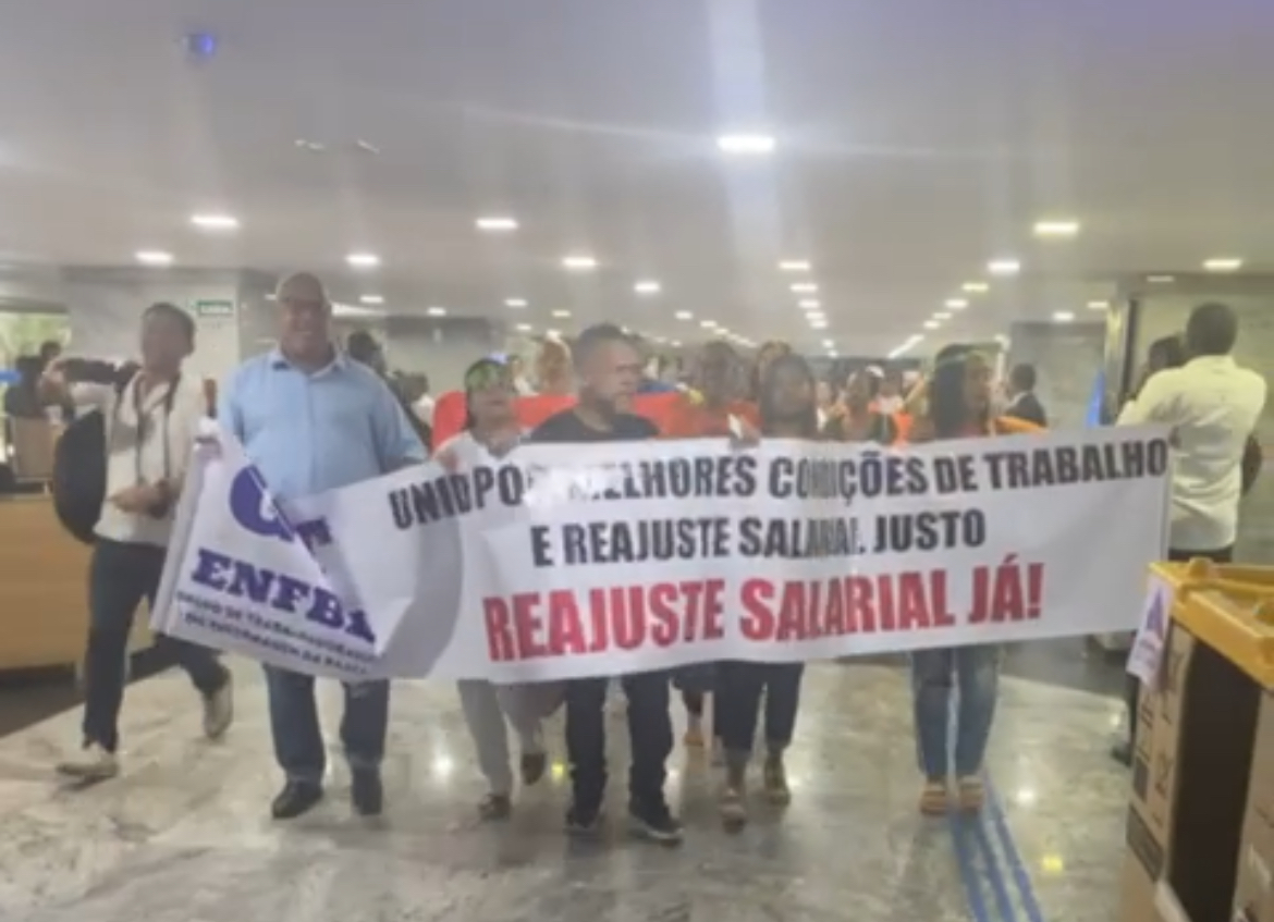 Votação foi mais uma vez adiada 