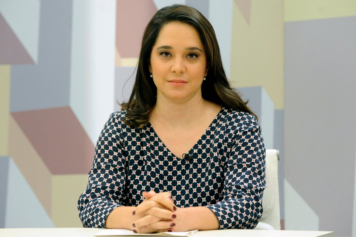 Presidente da Comissão de Direito Digital da OAB e relatora do anteprojeto em discussão no Senado Federal para regulamentação da inteligência artificial, Laura Schertel Mendes 