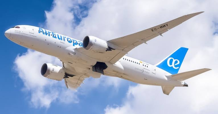 A companhia aérea espanhola já faz a rota às quartas e sextas
