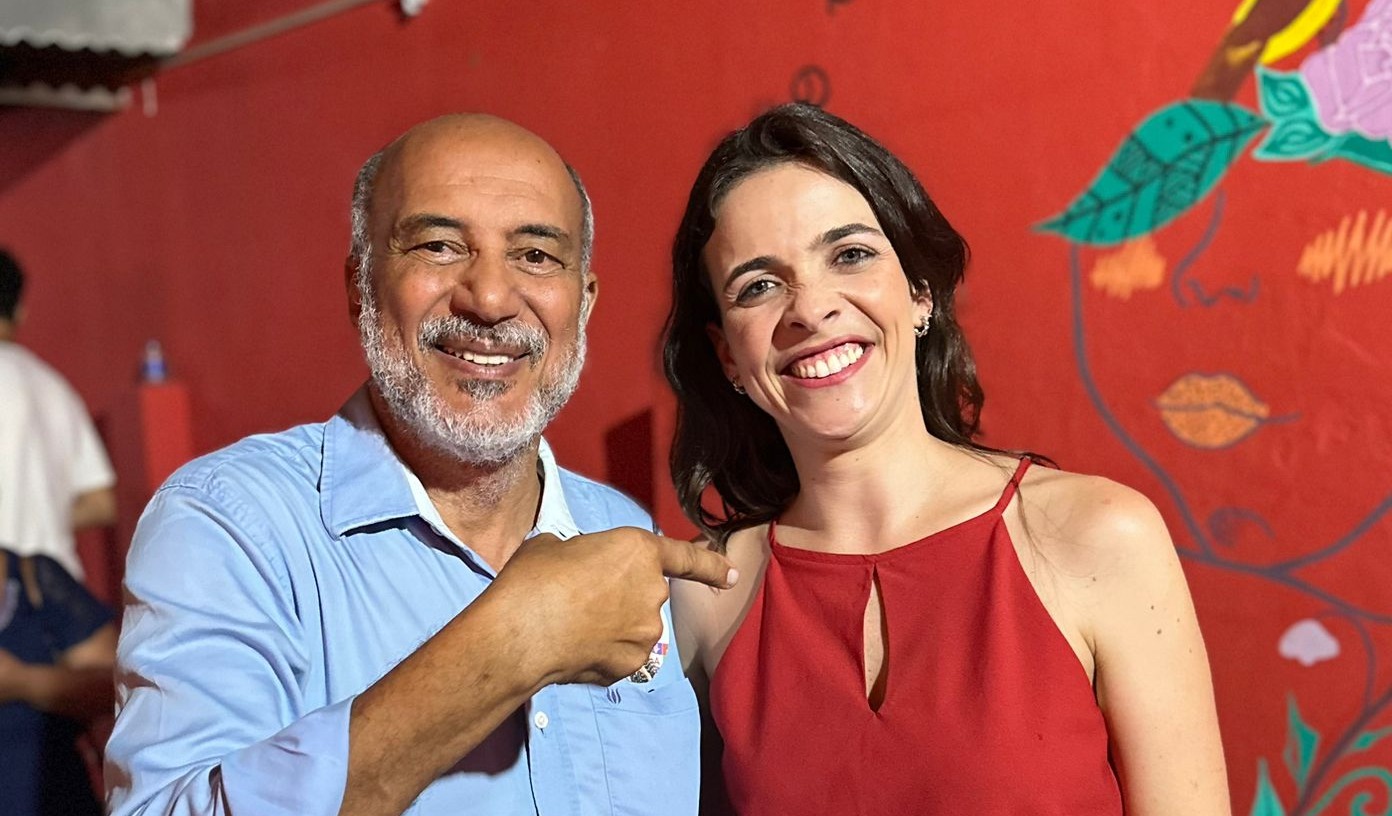 Bira Coroa e Ara Brasil