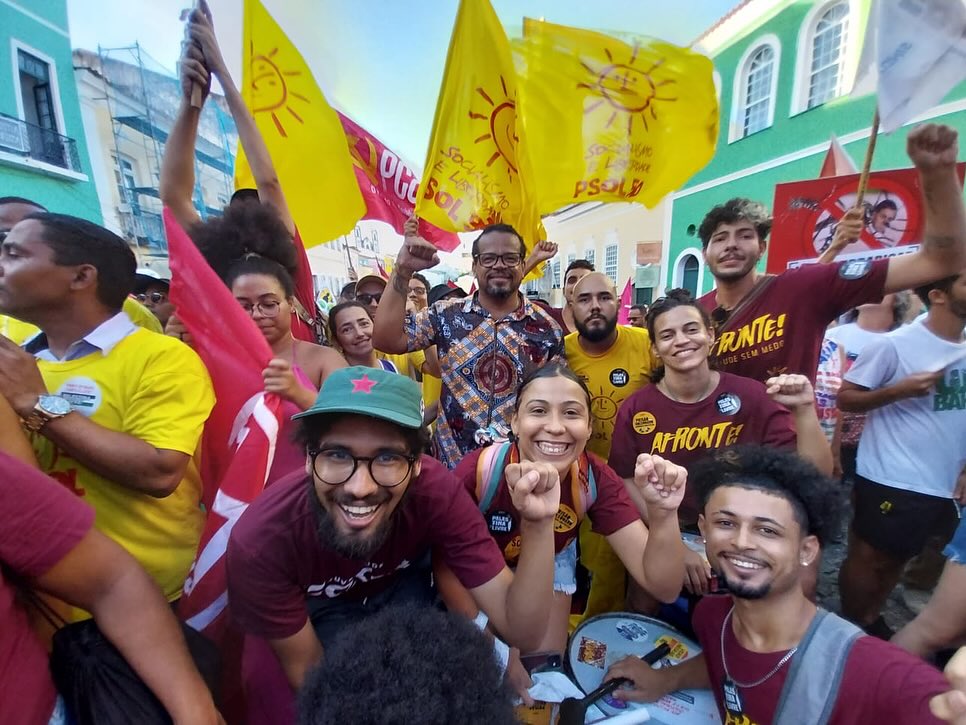 O psolista ressalta que há um "diálogo aberto" entre o PSOL e o campo petista