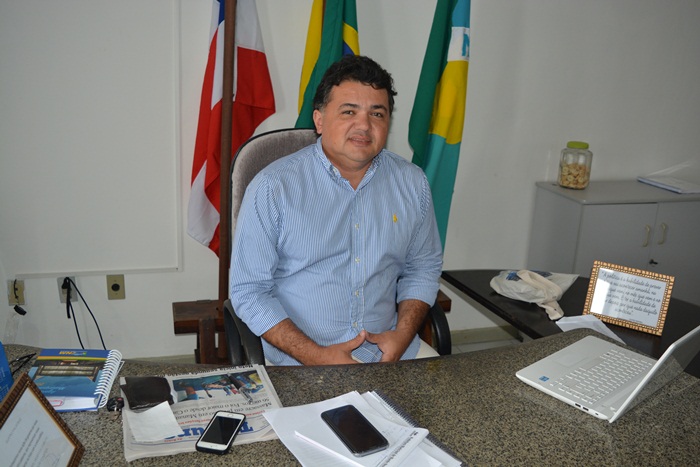 Prefeito de Mundo Novo, José Adriano da Silva Prefeito de Mundo Novo, José Adriano da Silva