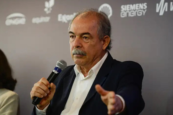 Aloizio Mercadante, presidente do BNDES Aloizio Mercadante, presidente do BNDES