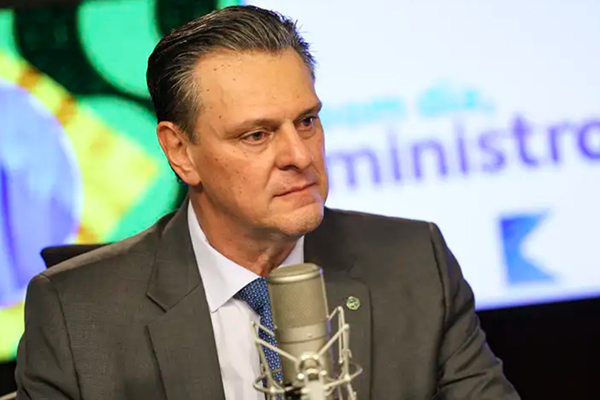 Carlos Fávaro Carlos Fávaro