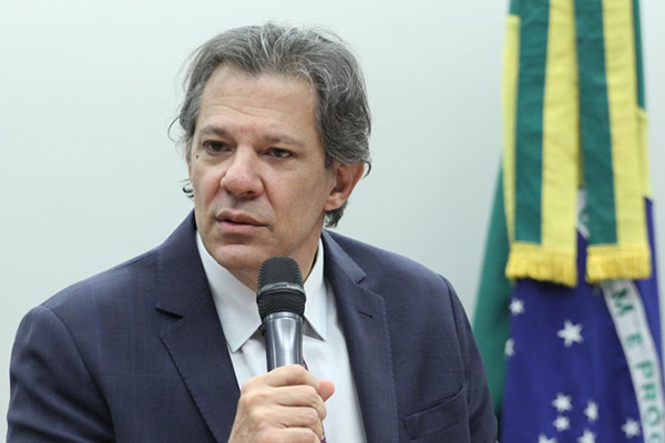 Fernando Haddad comanda o Ministério da Fazenda Fernando Haddad comanda o Ministério da Fazenda