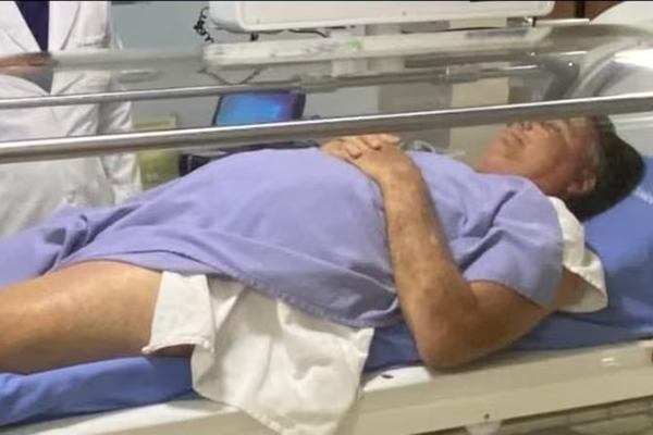 Ex-presidente chegou ao hospital Vila Nova Star, na zona sul de São Paulo, no início da noite desta segunda-feira, 6