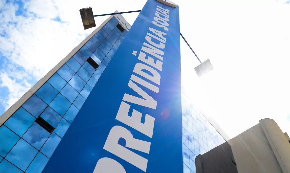 Até 7 de junho, mais de 33,6 milhões de segurados receberão 2ª parcela