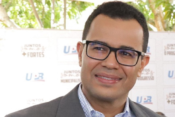 Ex-prefeito de Araci e primeiro suplente na Assembleia Legislativa, Silva Neto