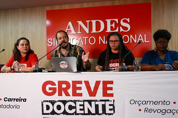 Acordo foi feito sem a participação do Andes (Sindicato Nacional dos Docentes das Instituições de Ensino Superior)