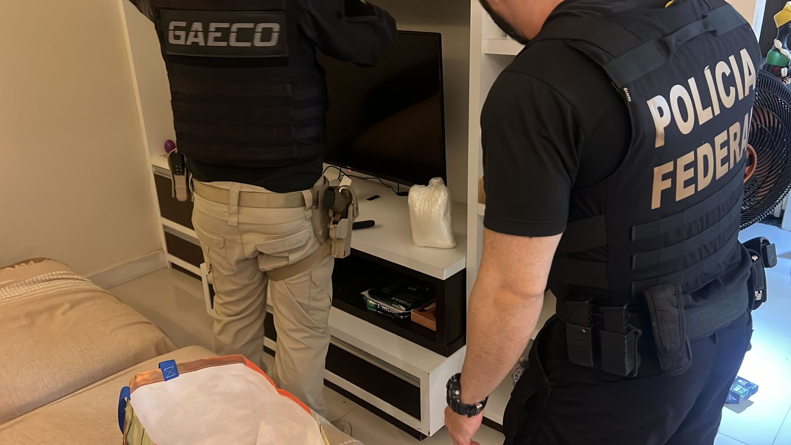 Já foram presas 18 pessoas por integrar grupo criminoso, entre elas empresários e policiais   