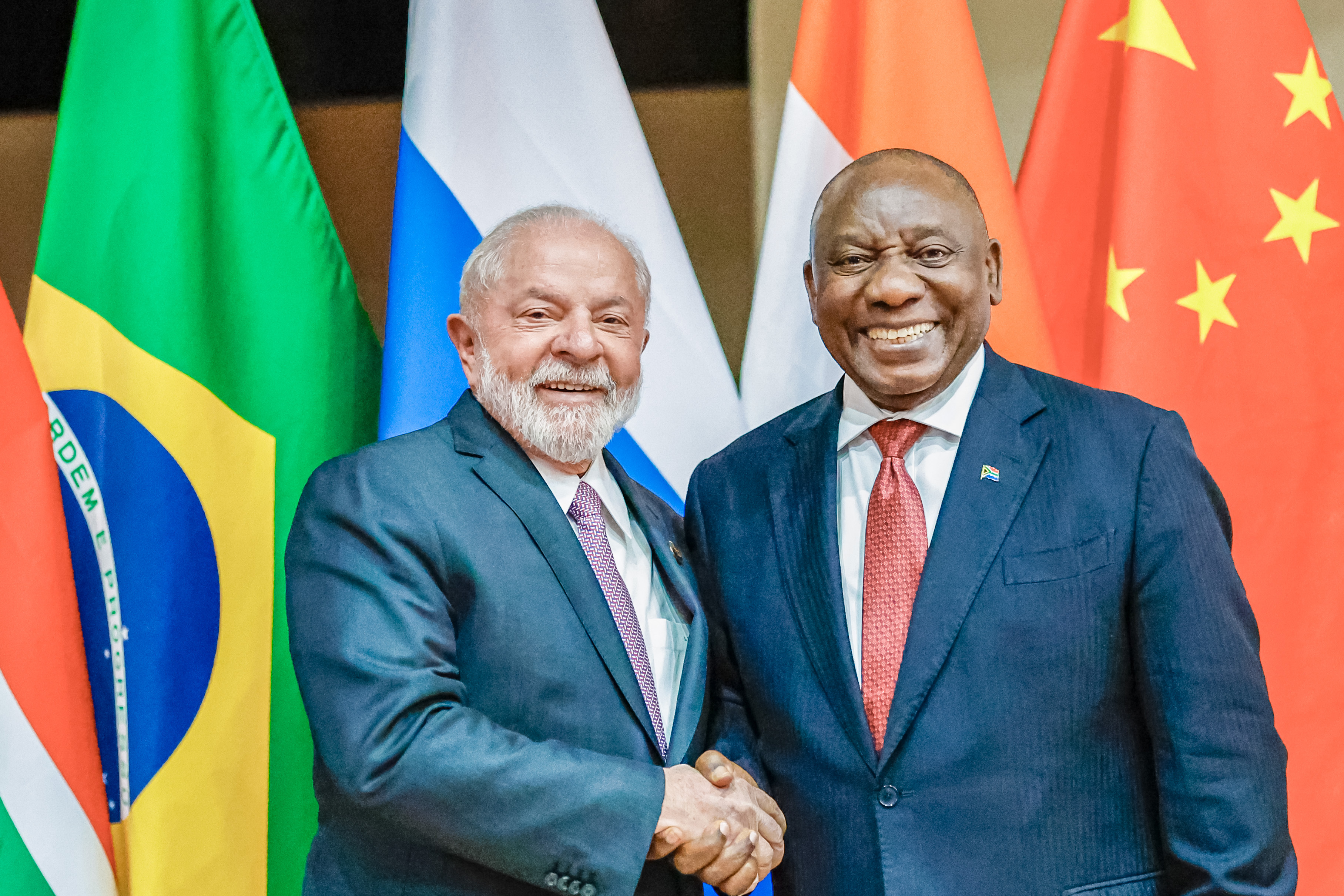 O presidente Lula e o presidente da República da África do Sul, Cyril Ramaphosa