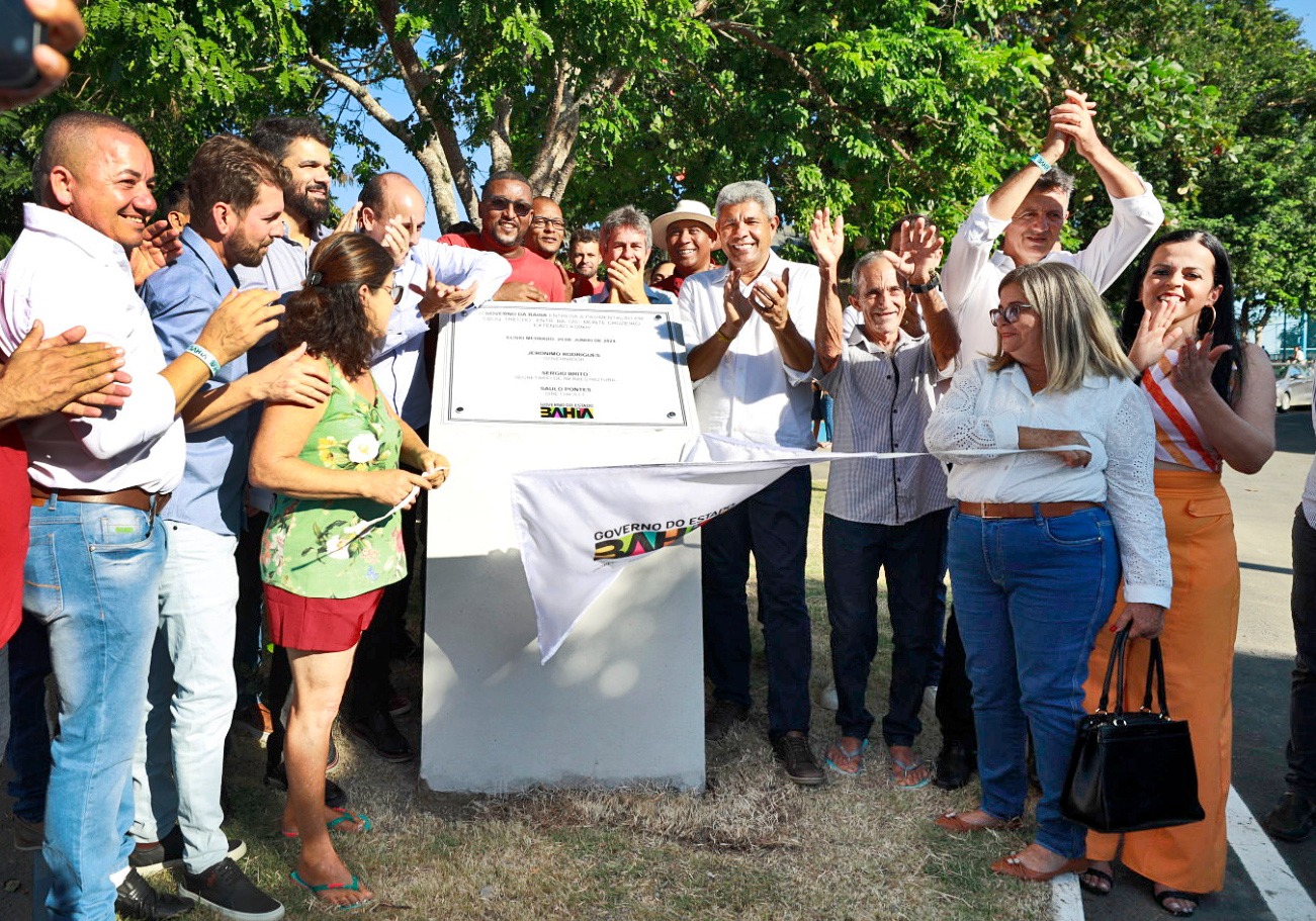 A Casa de Saúde, que será reconstruída e ampliada, com aporte de R$6milhões, tem perfil de hospital geral e dispõe de 12 leitos, todos disponíveis para o SUS