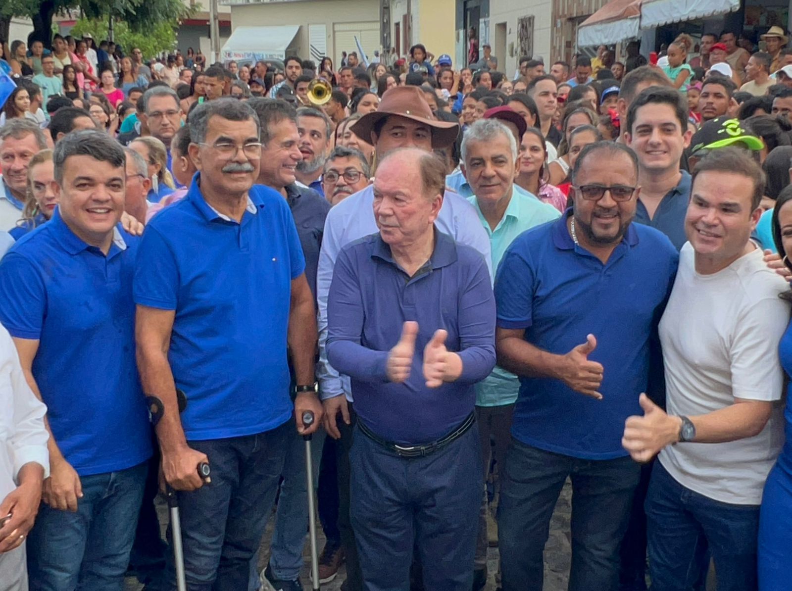 O evento reuniu deputados estaduais, federais e lideranças políticas da região O evento reuniu deputados estaduais, federais e lideranças políticas da região