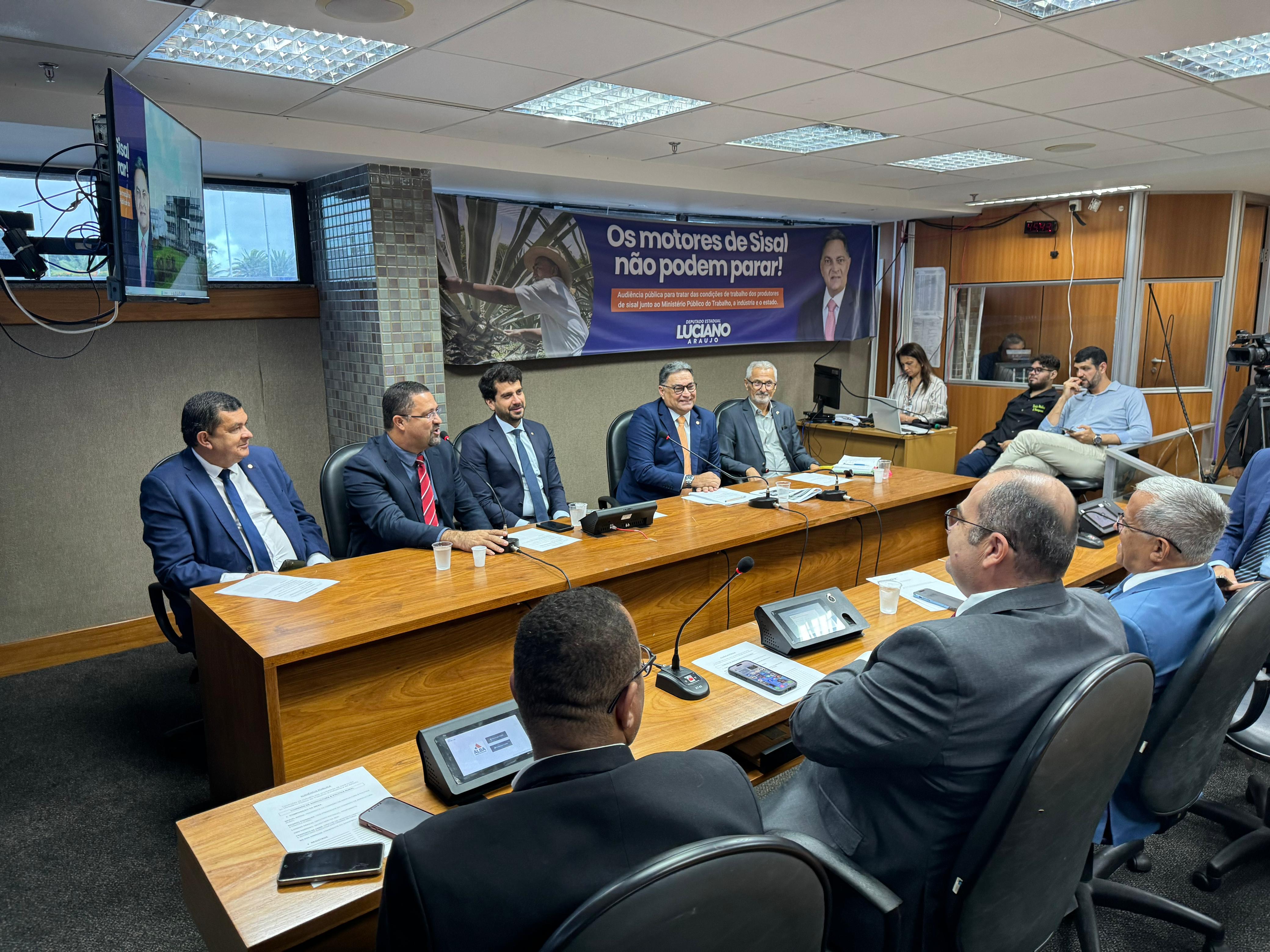 Tema foi debatido nesta terça-feira (4)