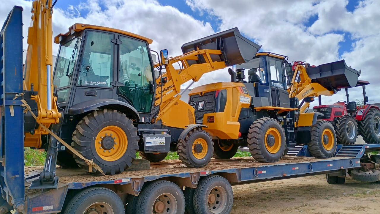 Foram destinados cerca de R$ 1,4 milhão em equipamentos que auxiliarão no projeto de desenvolvimento do polo de fruticultura na região