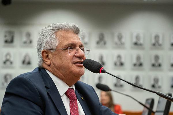 Deputado federal Bacelar (PV)