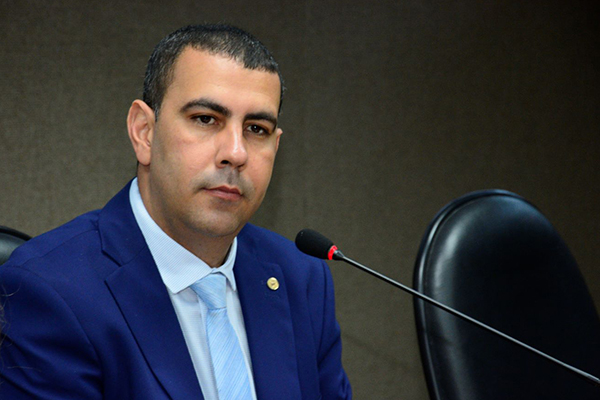 O deputado Júnior Nascimento 