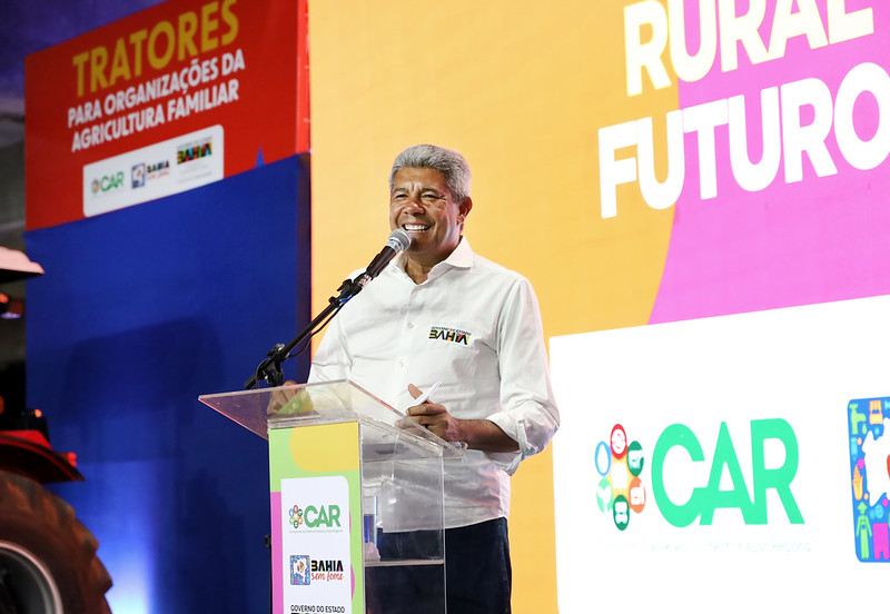 O governador Jerônimo Rodrigues