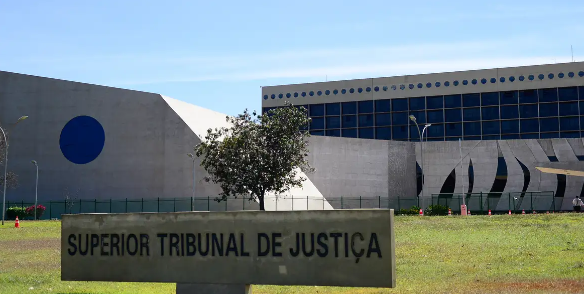 Na 28ª semana de gestação, a garota tenta o procedimento desde a 18ª Na 28ª semana de gestação, a garota tenta o procedimento desde a 18ª