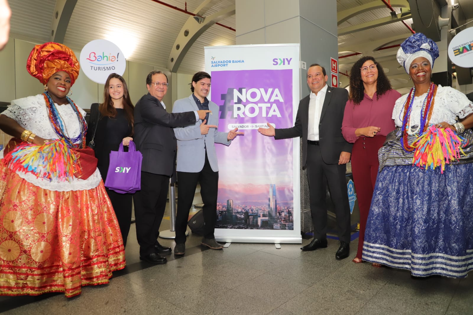 A companhia aérea abriu dois voos semanais entre as capitais chilena e baiana