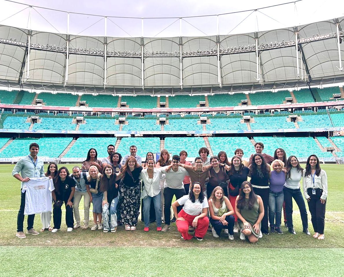 Estudantes da UFBA e da Universidade de Michigan participam de aula e visita guiada na Arena Fonte Nova 