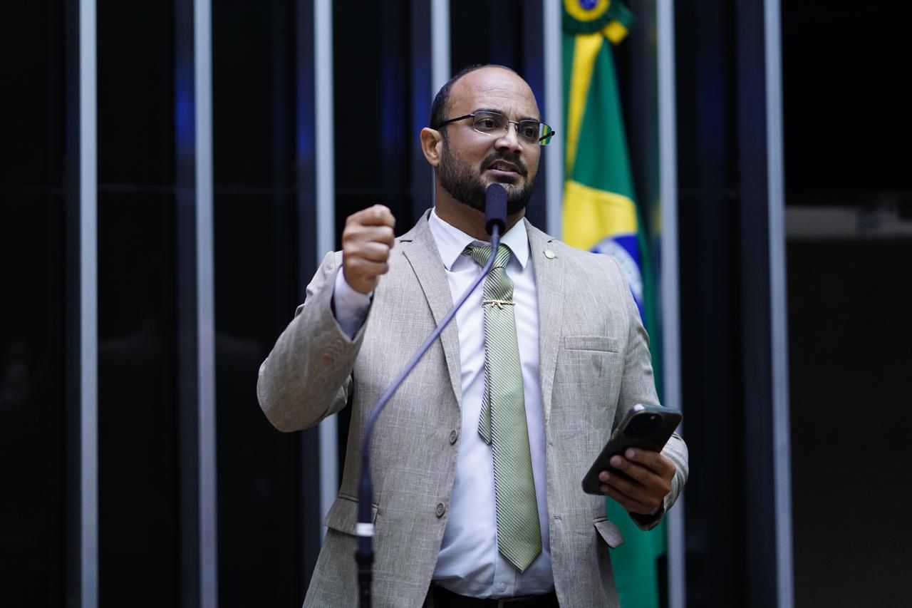 Para o deputado, a abordagem do serviço é “inadequada”, pois o problema continua “sem solução” Para o deputado, a abordagem do serviço é “inadequada”, pois o problema continua “sem solução”