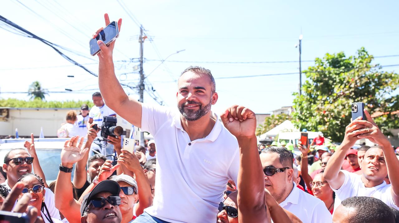 O ato político mostrou a força dos mais de 280 candidatos que o apoiam