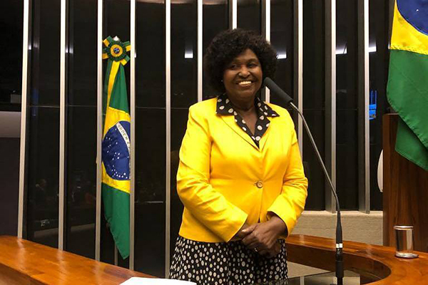 A coordenadora-geral da bancada feminina da Câmara, Benedita da Silva (PT-RJ) A coordenadora-geral da bancada feminina da Câmara, Benedita da Silva (PT-RJ)