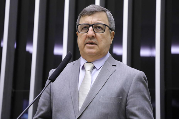 O relator do projeto de lei que proíbe descontos automáticos em benefícios do INSS, deputado Danilo Forte (União-CE) O relator do projeto de lei que proíbe descontos automáticos em benefícios do INSS, deputado Danilo Forte (União-CE)