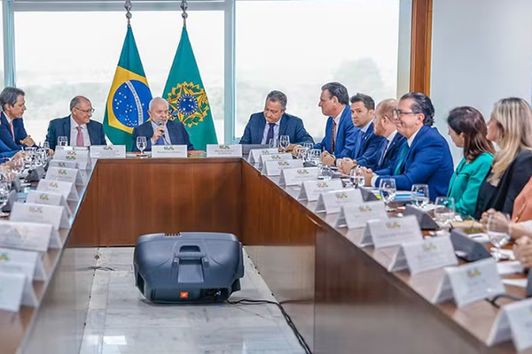 O presidente Lula (PT) em reunião ministerial nesta terça-feira (16) O presidente Lula (PT) em reunião ministerial nesta terça-feira (16)