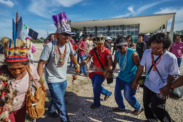 Lideranças mudam postura sobre gestão petista e se mobilizam às vésperas de julgamento na corte
