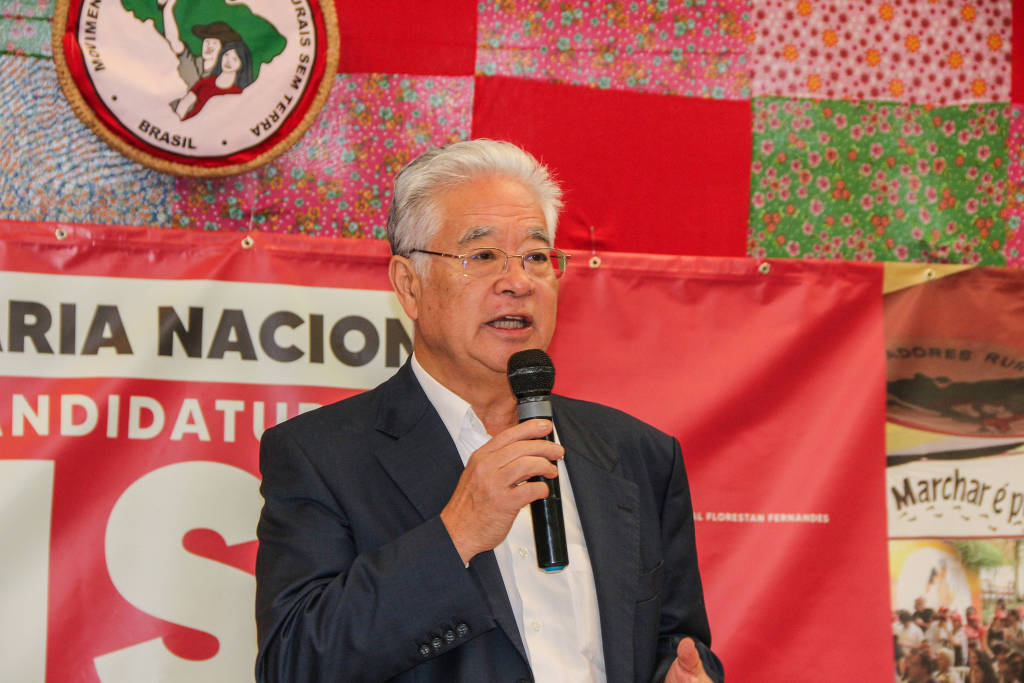 Paulo Okamotto, presidente da Fundação Perseu Abramo, durante plenária nacional das pré-candidaturas do MST Paulo Okamotto, presidente da Fundação Perseu Abramo, durante plenária nacional das pré-candidaturas do MST