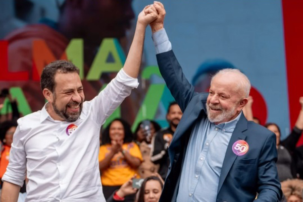Guilherme Boulos e Lula em comício no último dia 24 Guilherme Boulos e Lula em comício no último dia 24