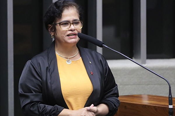 A deputada federal Elisangela Araújo (PT) A deputada federal Elisangela Araújo (PT)