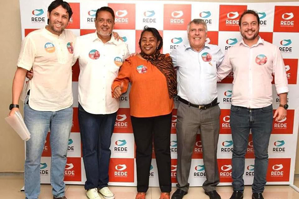 A porta-voz estadual da rede solidariedade, Iaraci Dias, com membros da executiva do partido