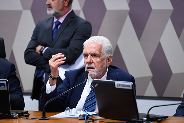 O senador Jaques Wagner