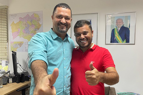 Osni Cardoso ao lado de Célio do Asfalto, candidato imposto pelo PT na federação Osni Cardoso ao lado de Célio do Asfalto, candidato imposto pelo PT na federação