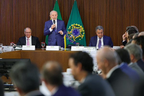 O presidente Lula (PT) em reunião ministerial O presidente Lula (PT) em reunião ministerial