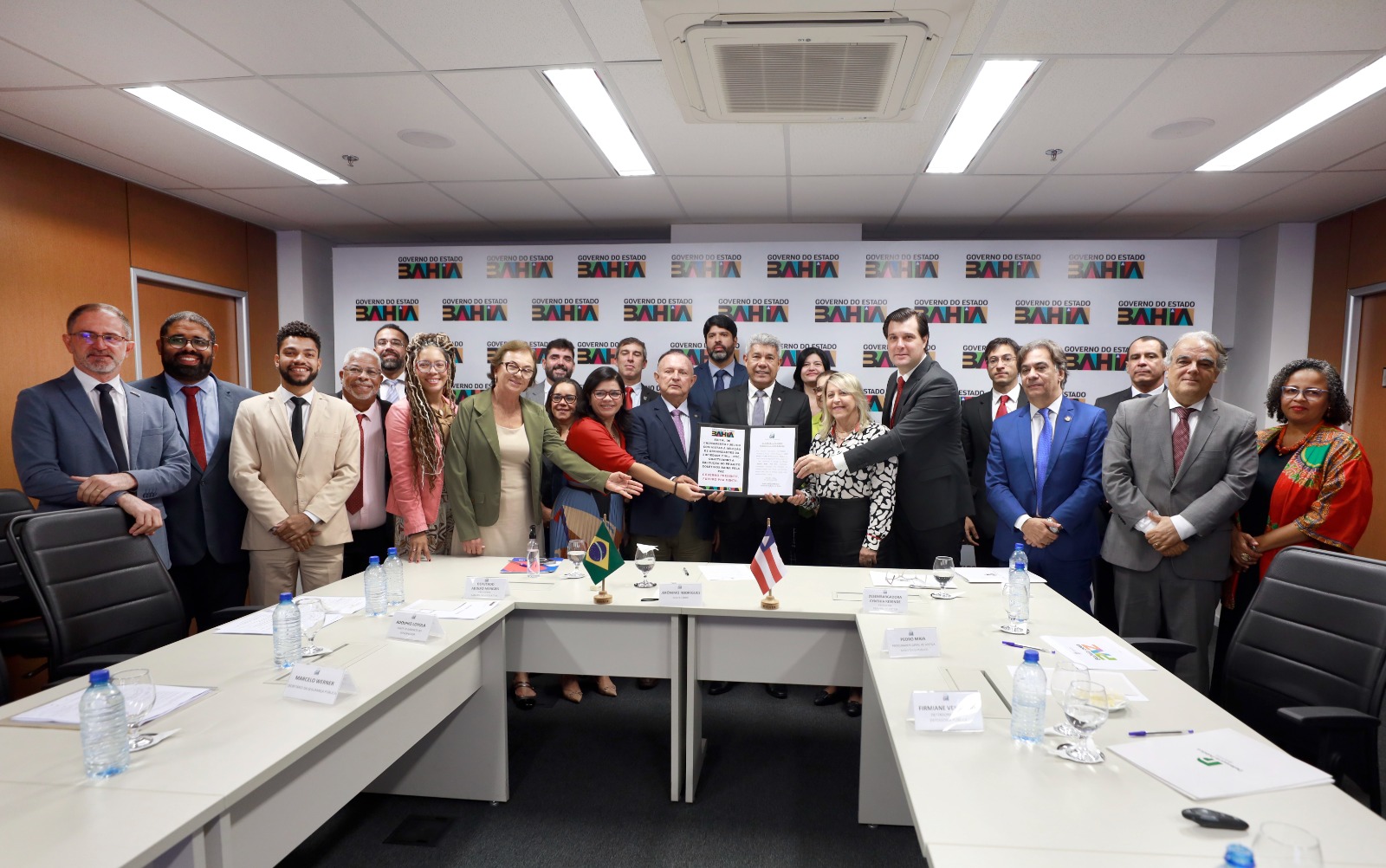 O documento foi assinado durante a 5ª reunião do Comitê de Governança O documento foi assinado durante a 5ª reunião do Comitê de Governança