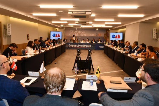 Alguns dos assuntos discutidos foram a prioridade de atendimento da advocacia nos Cartórios Extrajudiciais e os problemas relacionados aos Juizados Especiais