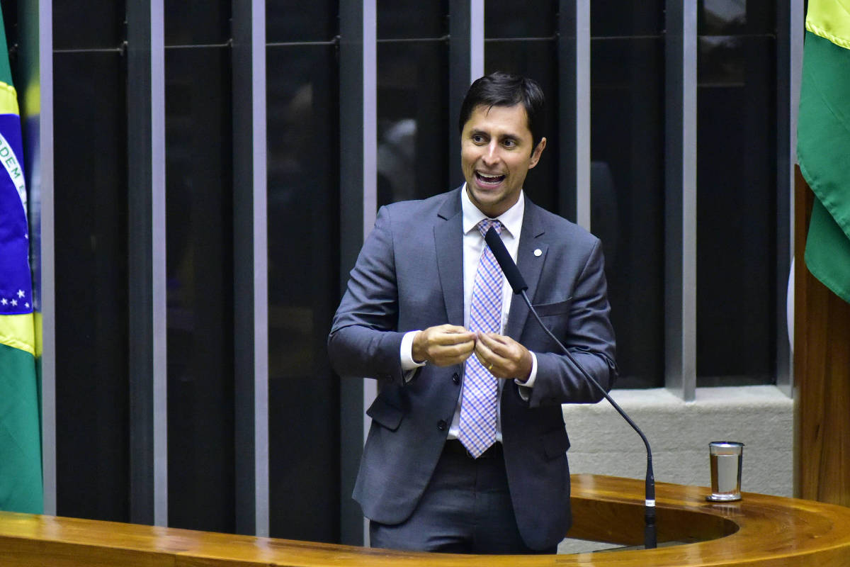 O deputado federal Duarte Jr. (PSB-MA); coligação em torno de sua candidatura em São Luís soma 12 partidos O deputado federal Duarte Jr. (PSB-MA); coligação em torno de sua candidatura em São Luís soma 12 partidos