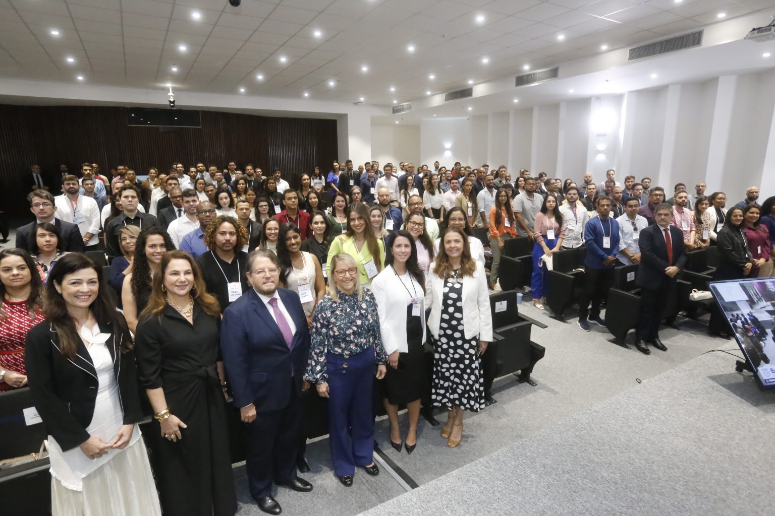 Cerimônia ocorreu nesta segunda-feira