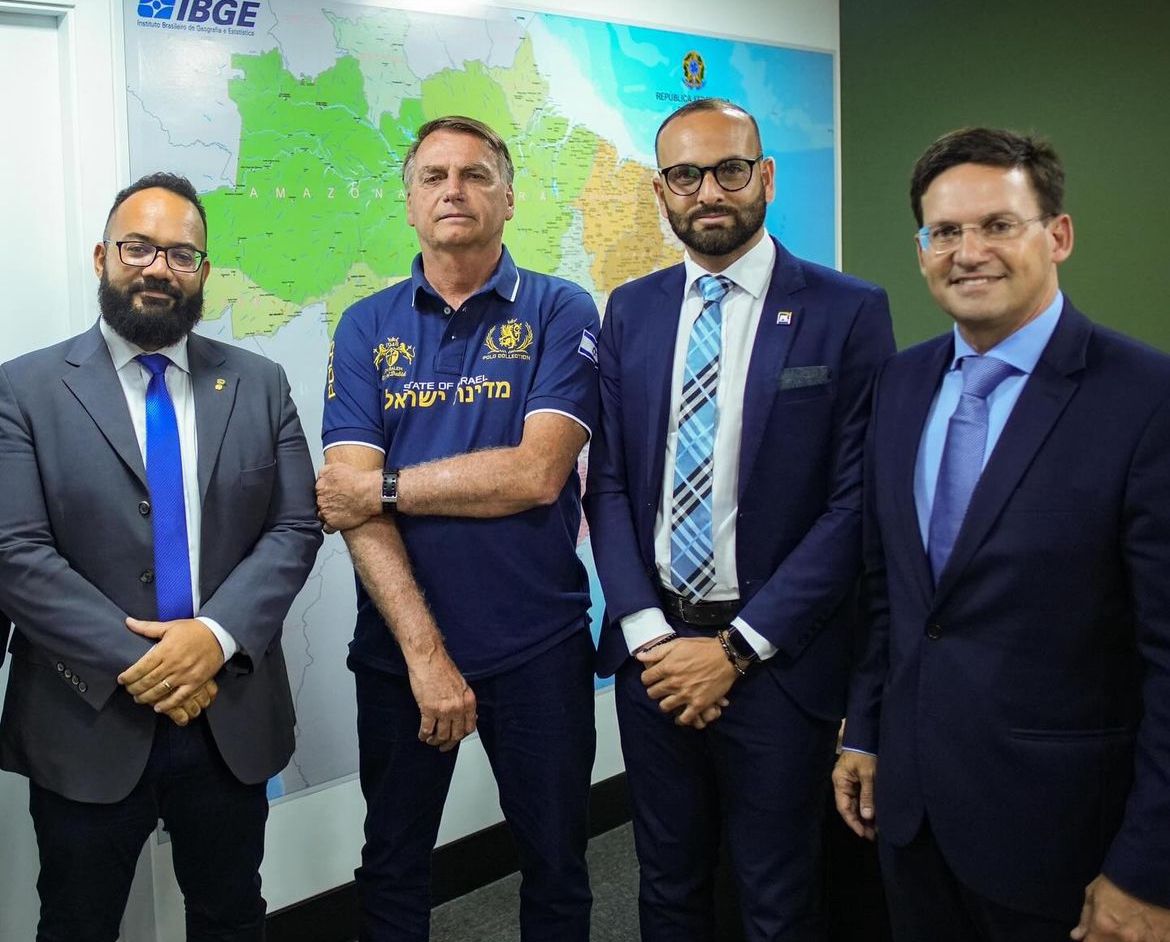 Leandro tem ido a Brasília levar candidatos a vereador para reunião com o ex-presidente Bolsonaro