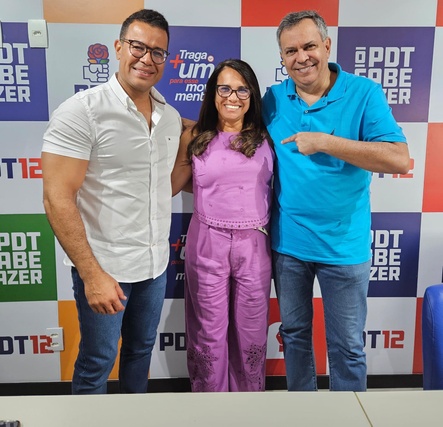 Prefeita de Araci reafirma parceria com Félix Mendonça e destaca Prefeita de Araci reafirma parceria com Félix Mendonça e destaca