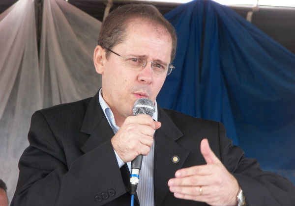 Ex-prefeito Adilson Almeida do Nascimento Ex-prefeito Adilson Almeida do Nascimento
