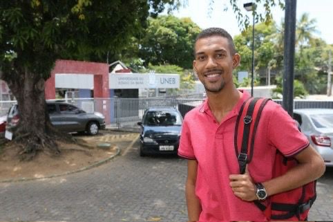 Reajuste beneficiará, aproximadamente, 9.500 alunos Reajuste beneficiará, aproximadamente, 9.500 alunos